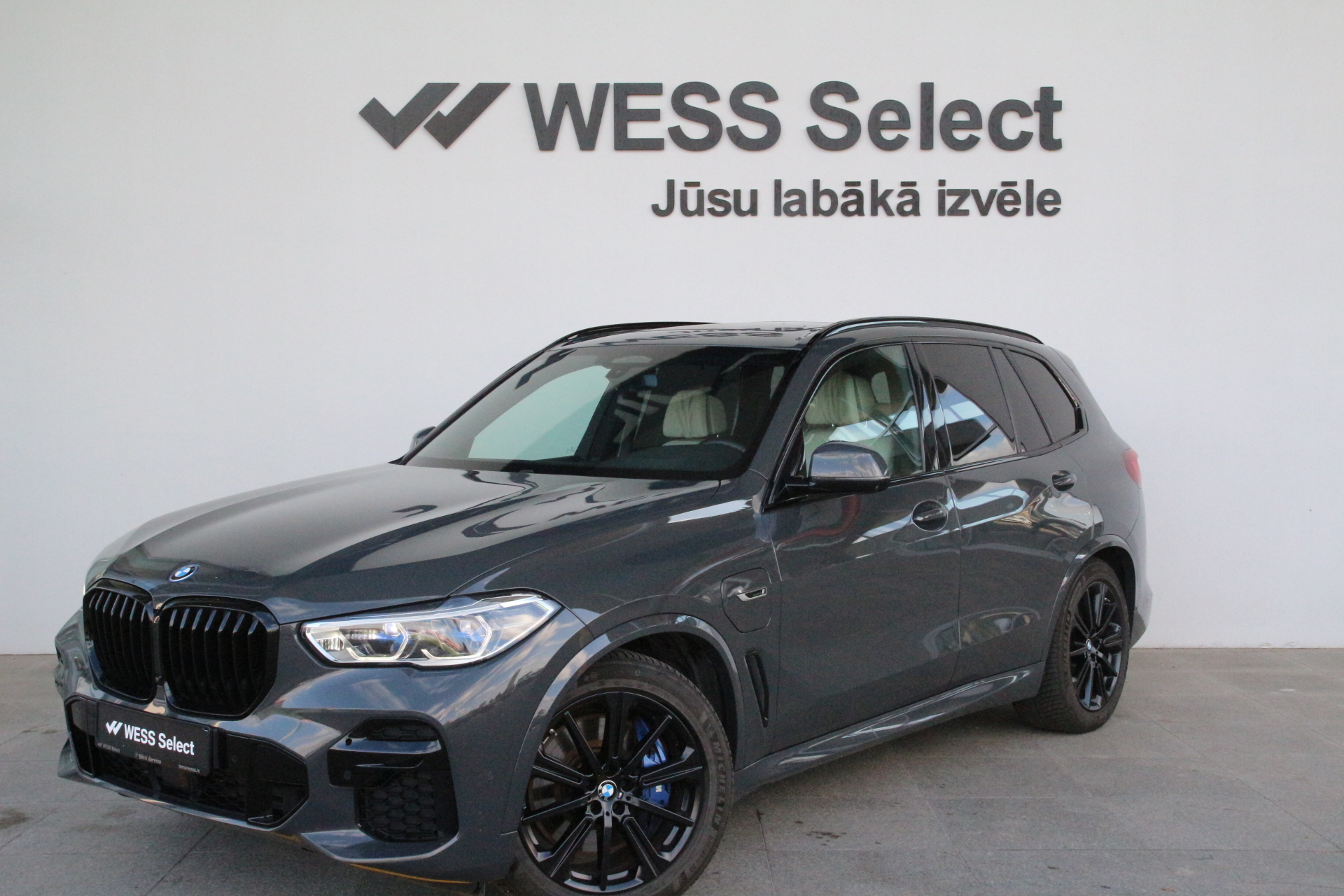 BMW X5 XDRIVE 45E