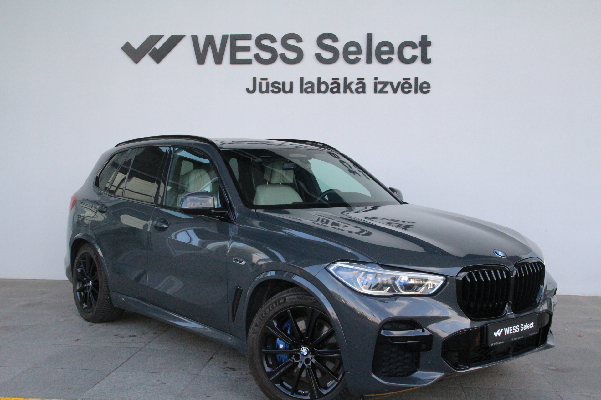 BMW X5 XDRIVE 45E