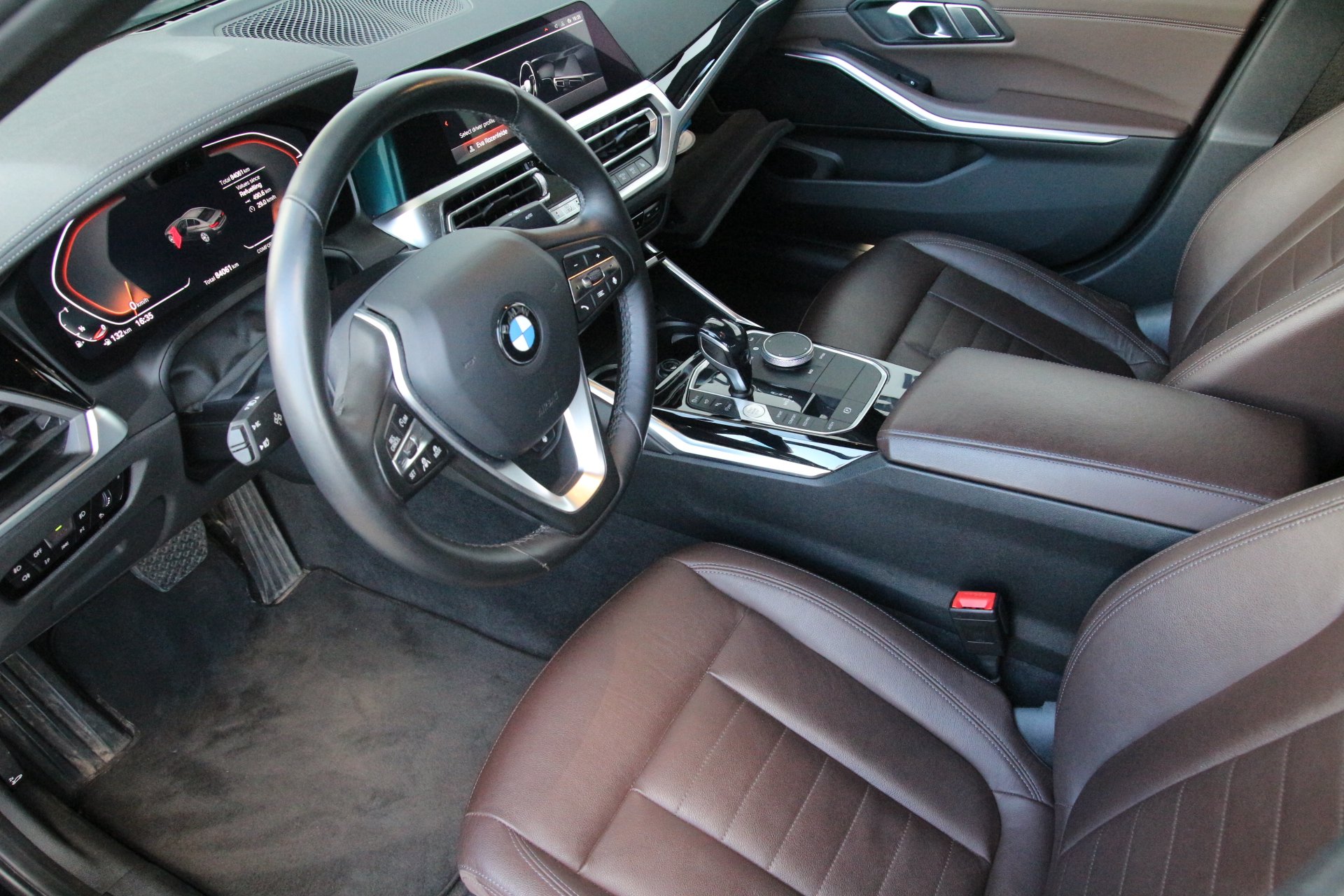 BMW 320I