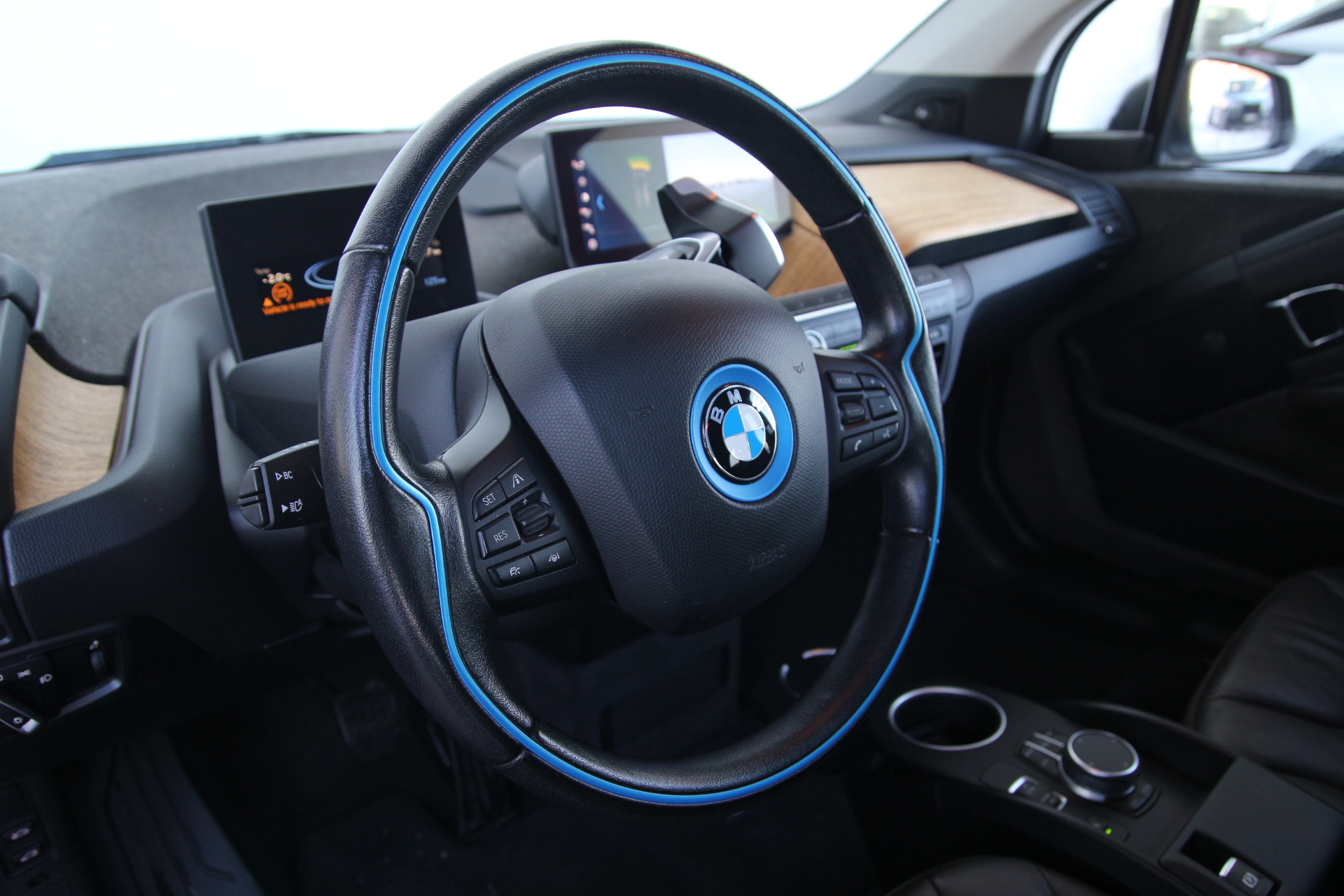 BMW i3S