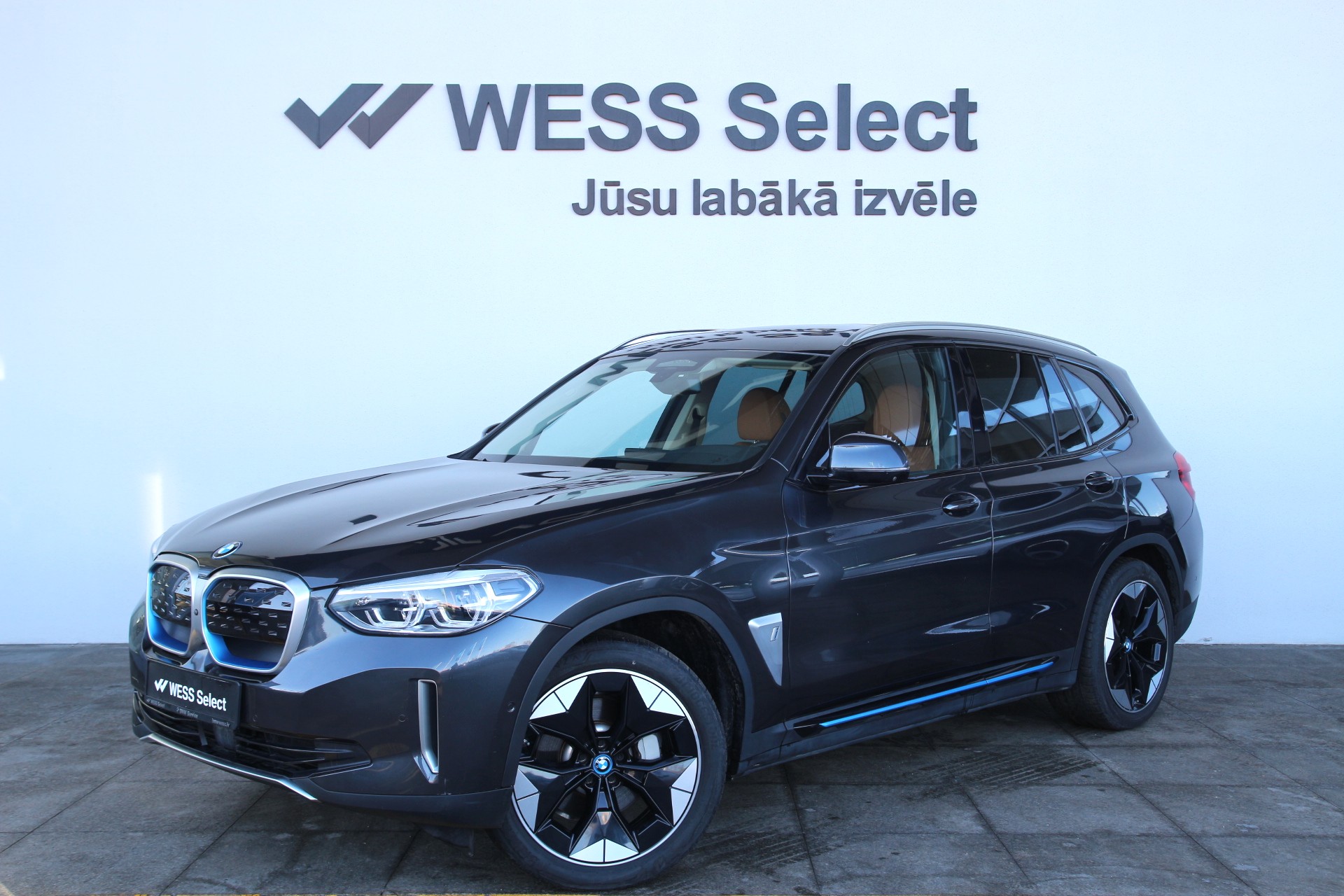 BMW iX3