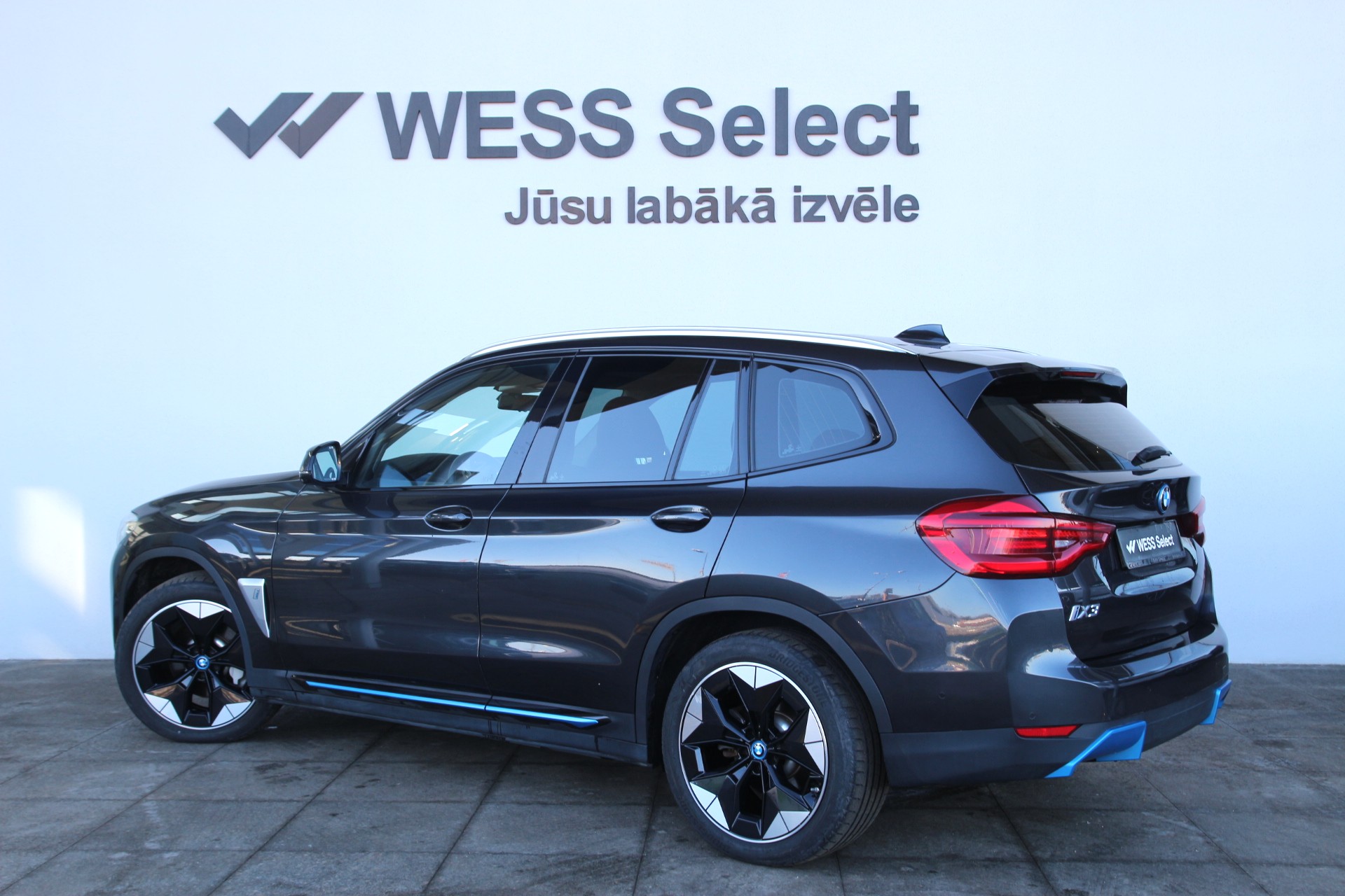 BMW iX3